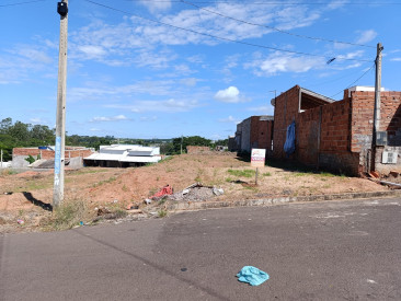 Rua João Estevam, S/N