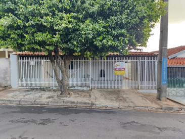 Rua Juvenal Pereira de Alvarenga, 205