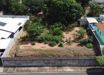 Rua Fernando Costa, 235-A / 245-A