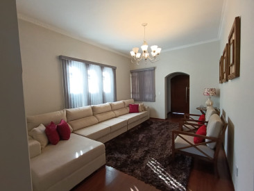 Avenida Felipe Carmona, 53