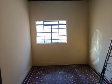 Rua Rodolfo Zaros, 385